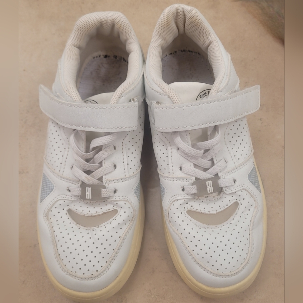 ¡Deja Tu Huella! Classic White Kids' Sneakers with Velcro Strap Sz 36